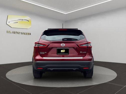 2022 Nissan Rogue Sport SL