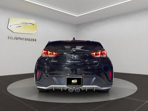 2019 Hyundai Veloster Base