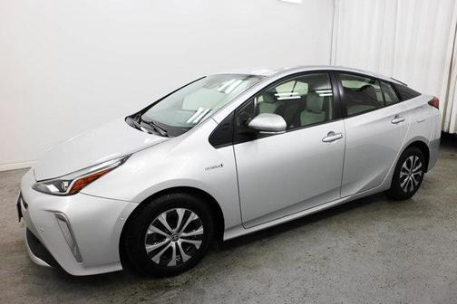 2021 Toyota Prius XLE