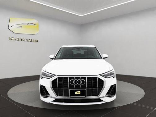 2023 Audi Q3 Premium 45 TFSI S line quattro Tiptronic