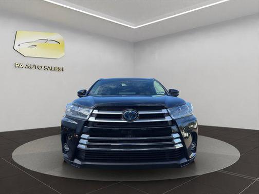 2019 Toyota Highlander Hybrid Platinum