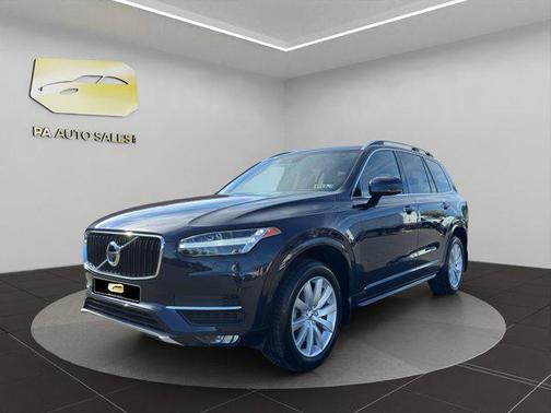 2017 Volvo XC90 T6 Momentum