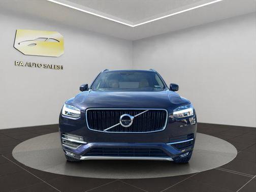 2017 Volvo XC90 T6 Momentum