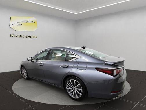 2021 Lexus ES 350 Base