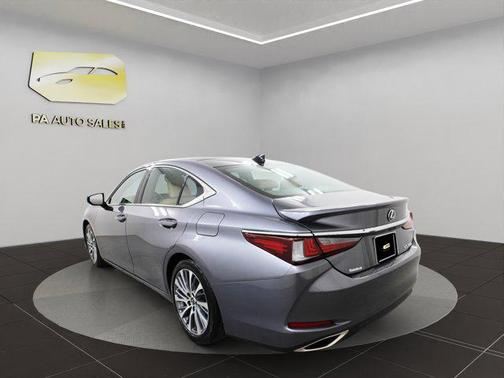 2021 Lexus ES 350 Base