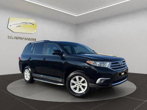 2012 Toyota Highlander SE