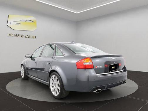 2003 Audi RS6 Quattro