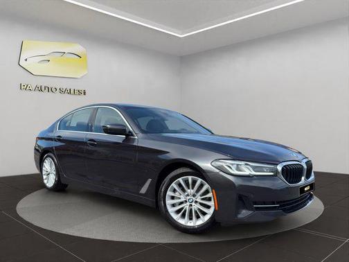 Dark Graphite Metallic 2023 BMW 530 i xDrive