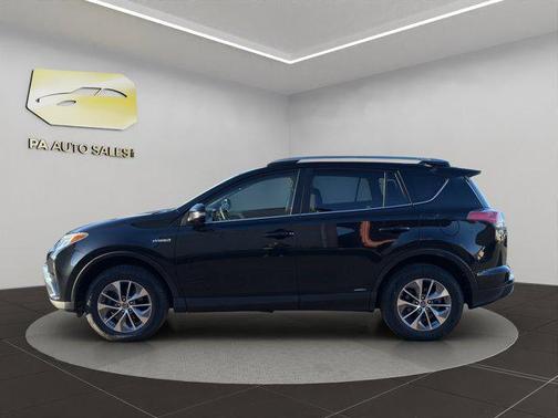 2018 Toyota RAV4 Hybrid XLE