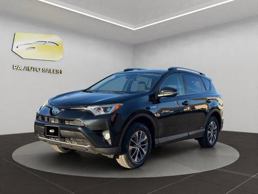 2018 Toyota RAV4 Hybrid XLE