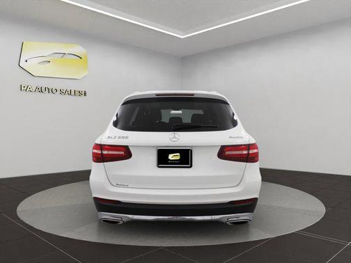 2017 Mercedes-Benz GLC 300 4MATIC