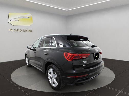2022 Audi Q3 45 S line Premium Plus