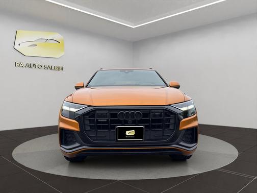 Dragon Orange Metallic 2022 Audi Q8 55 Premium Plus