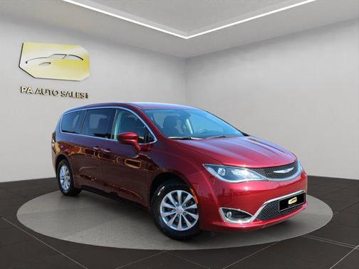 2018 Chrysler Pacifica Touring Plus