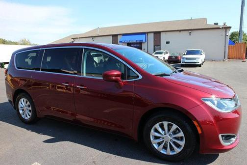 2018 Chrysler Pacifica Touring Plus