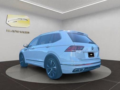 2022 Volkswagen Tiguan 2.0T SEL R-Line 4MOTION