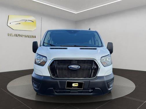 2022 Ford Transit-150 XL
