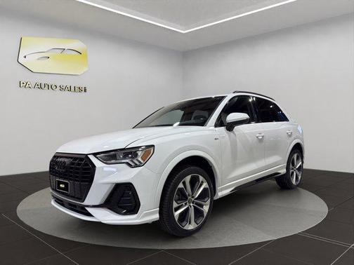 2022 Audi Q3 45 S line Premium Plus