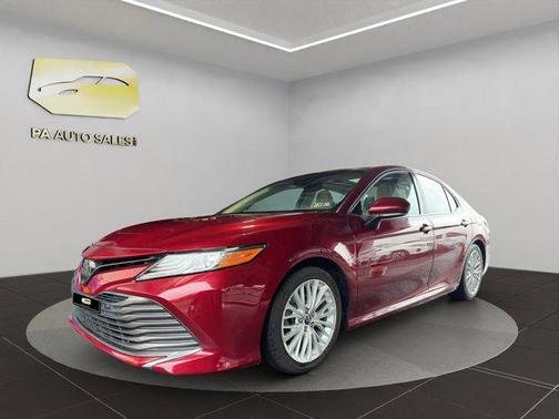 2018 Toyota Camry XLE