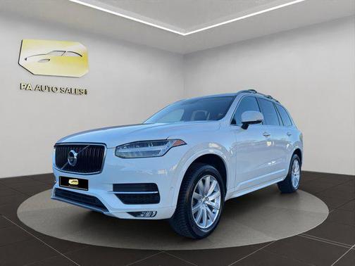 2018 Volvo XC90 T5 Momentum