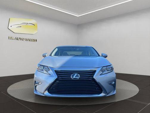 2017 Lexus ES 350 Base
