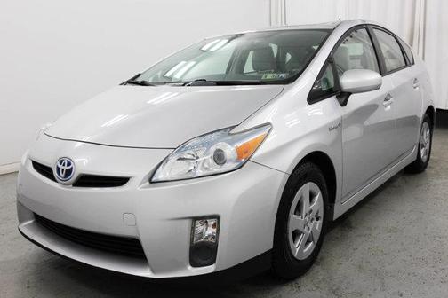 2010 Toyota Prius III