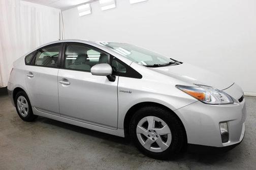2010 Toyota Prius III