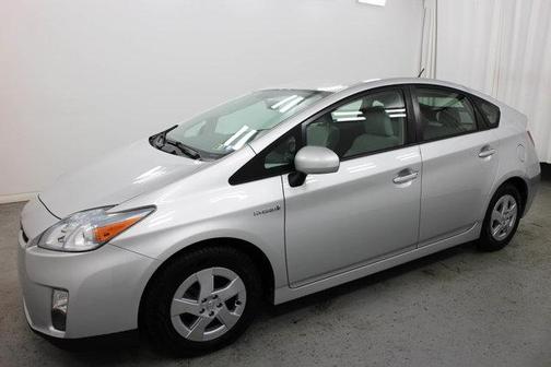 2010 Toyota Prius III