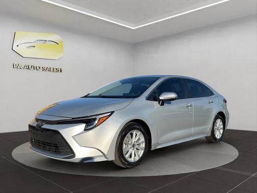 Classic Silver Metallic 2023 Toyota Corolla Hybrid XLE