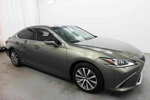 2020 Lexus ES 300h Base