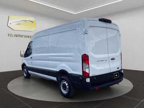 Oxford White 2023 Ford Transit-250 Base