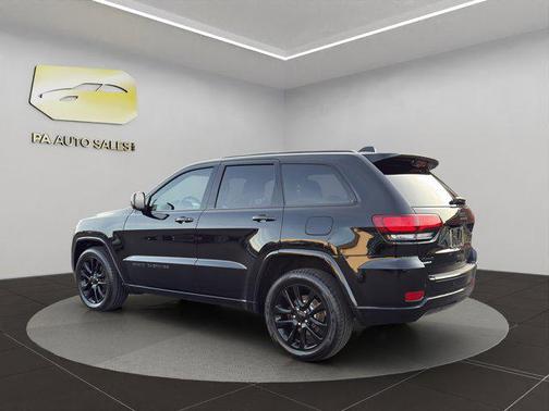 2017 Jeep Grand Cherokee Altitude