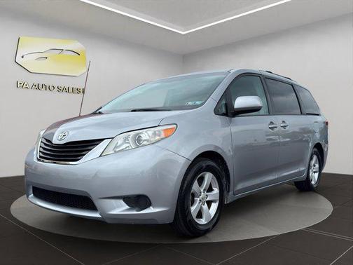 2013 Toyota Sienna LE