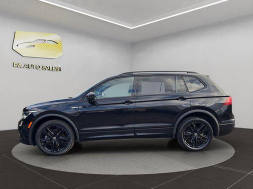 2022 Volkswagen Tiguan 2.0T SE R-Line Black 4MOTION