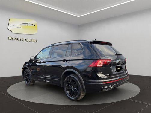 2022 Volkswagen Tiguan 2.0T SE R-Line Black 4MOTION