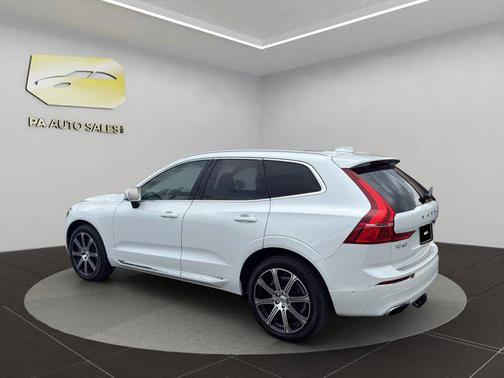 White 2018 Volvo XC60 T6 Inscription