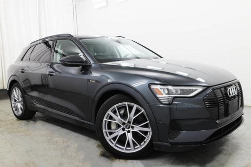 2021 Audi e-tron Prestige
