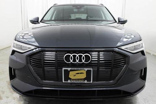 2021 Audi e-tron Prestige