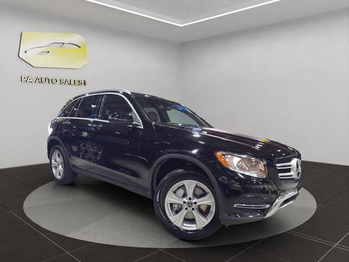 Black 2018 Mercedes-Benz GLC 300 4MATIC