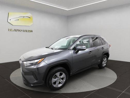 2022 Toyota RAV4 Hybrid XLE