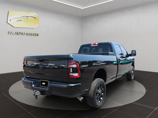 2023 RAM 3500 Big Horn Crew Cab 4x4 8' Box