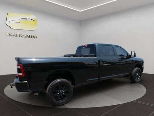 2023 RAM 3500 Big Horn Crew Cab 4x4 8' Box