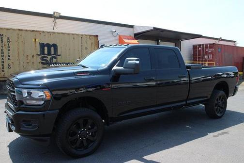 2023 RAM 3500 Big Horn Crew Cab 4x4 8' Box