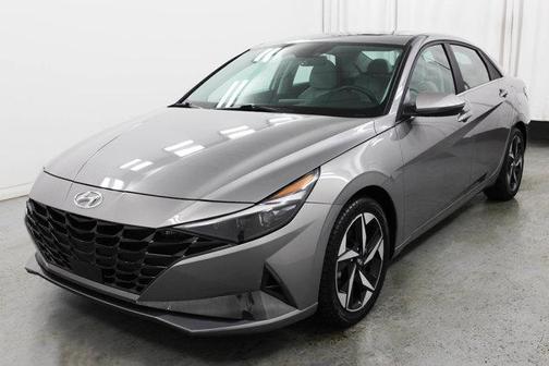 2022 Hyundai ELANTRA Limited