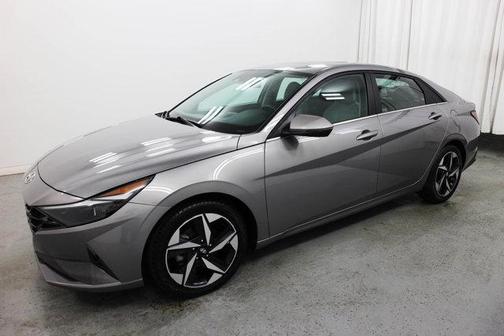 2022 Hyundai ELANTRA Limited