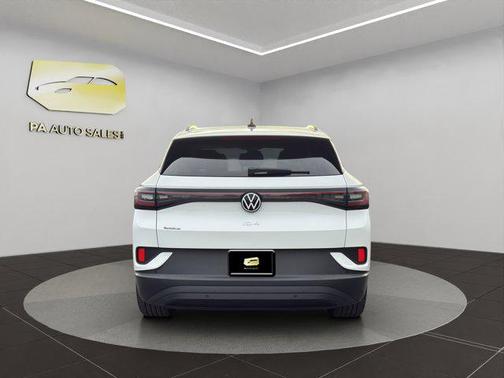 2023 Volkswagen ID.4 Pro