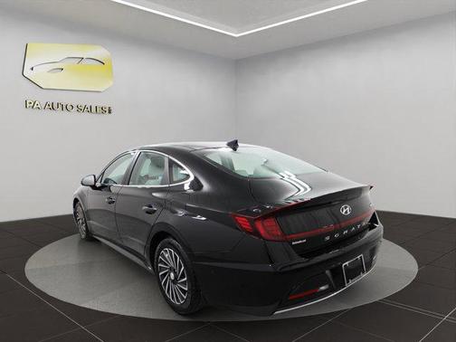 2023 Hyundai SONATA Hybrid Limited
