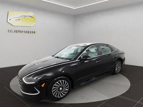 2023 Hyundai SONATA Hybrid Limited