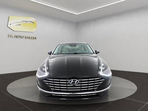 2023 Hyundai SONATA Hybrid Limited