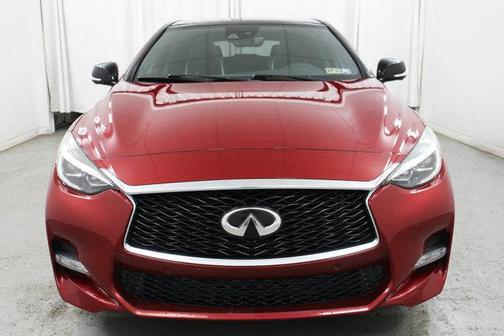2018 INFINITI QX30 Sport